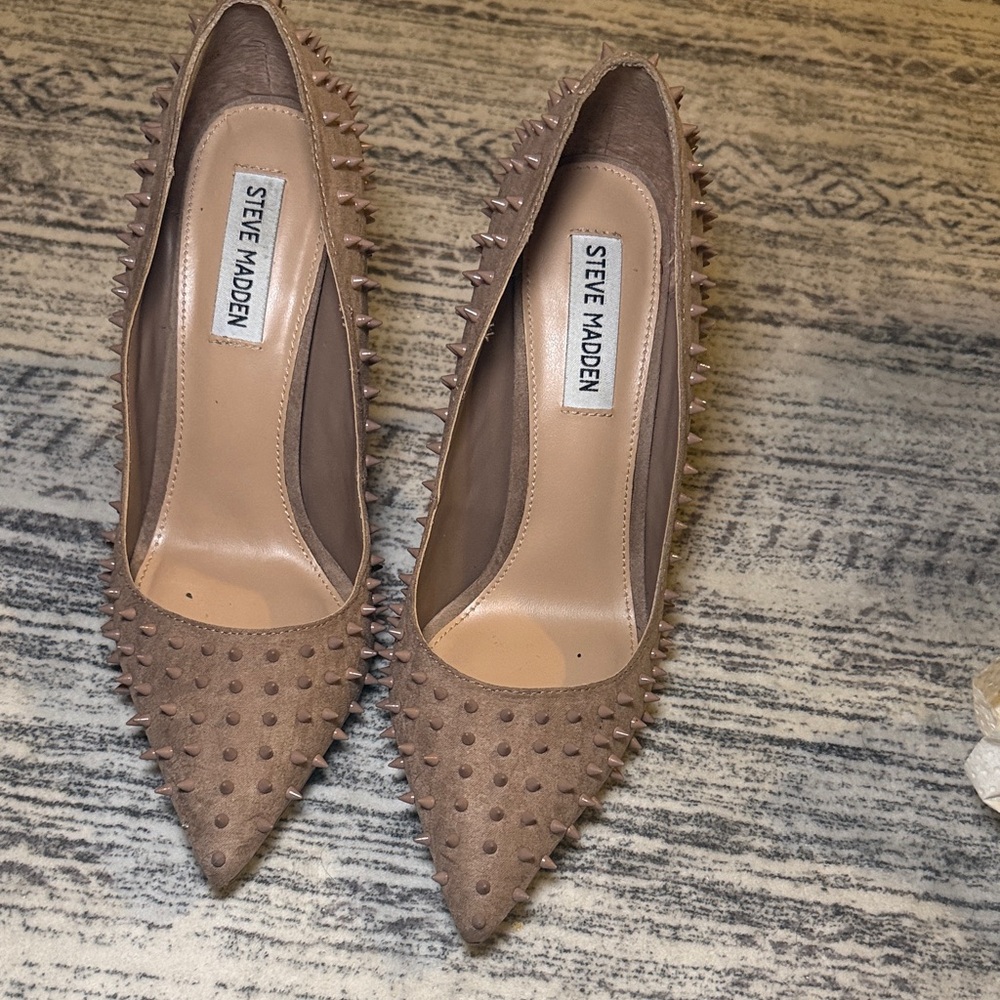 Steve Madden Brown Spiked Heels